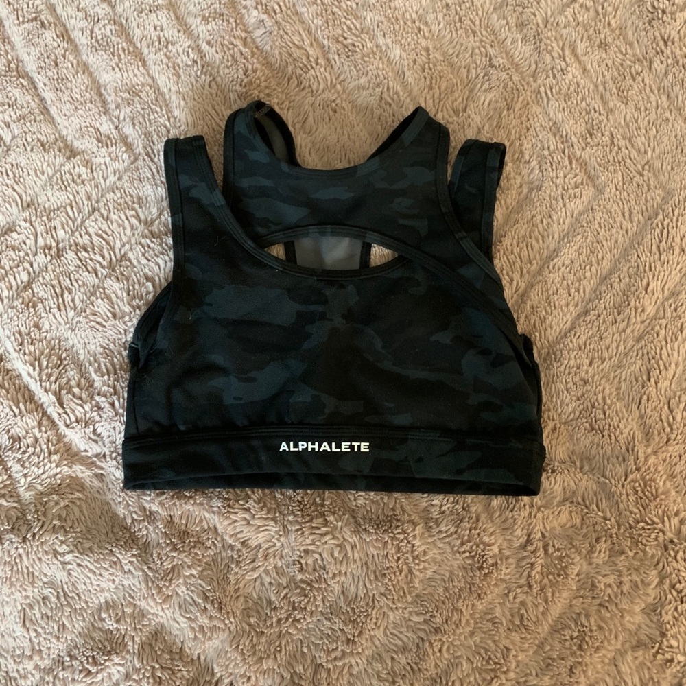 Keyhole bra